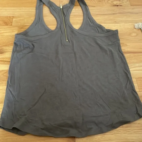 Banana Republic Tank Top - Picture 4 of 6